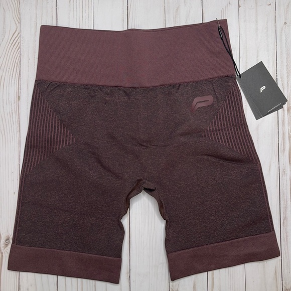 NWT. Pursue Fitness ADAPT seamless shorts.  Size MEDIUM.  Color:  Black Cherry. - Picture 1 of 11
